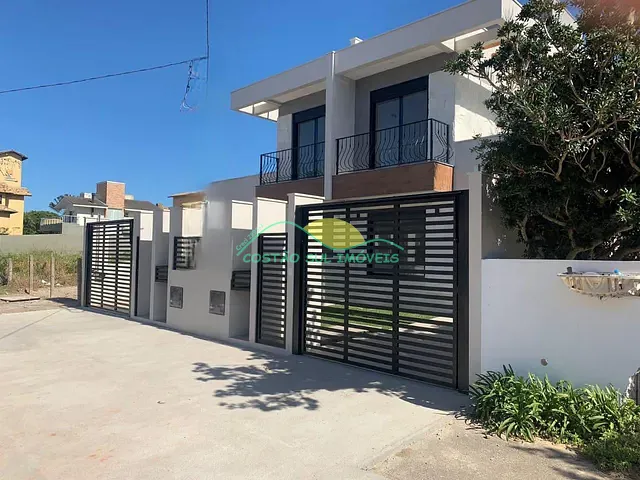 Casa com 135m² 3 quartos e 4 banheiros, à venda, no bairro Pântano do Sul em Florianópolis