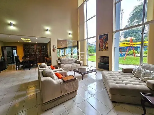 Casa com 1000m² 5 quartos e 7 banheiros, à venda, no bairro Jardim Passárgada I em Cotia