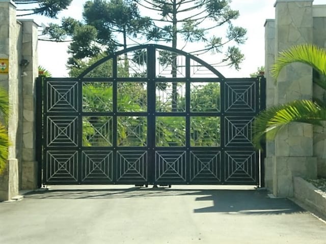 Foto do Casa - Parque Tingui, 1.090,30m², 4 suítes, quadra de squash, terreno 13.877,50m², 10 vagas estacionamento, piscina, à venda, Curitiba, PR | Imobiliária GreenVille