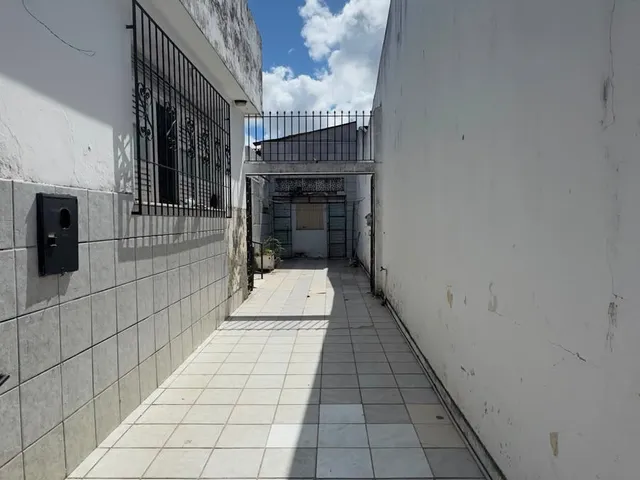 Casa com 225m² 5 quartos e 4 banheiros, à venda, no bairro Cirurgia em Aracaju