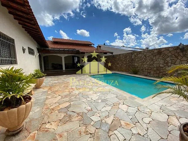 Casa com 630m² 5 quartos e 6 banheiros, à venda, no bairro Jardim Estoril II em Bauru