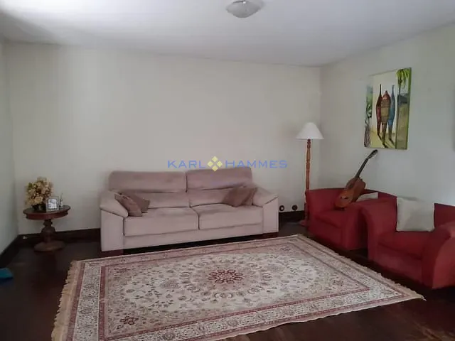 Casa 5 quartos e 4 banheiros, à venda, no bairro Quitandinha em Petrópolis