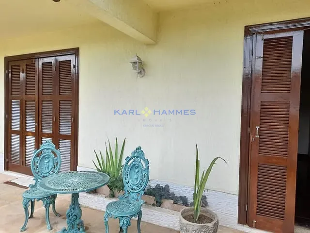 Casa 5 quartos e 4 banheiros, à venda, no bairro Quitandinha em Petrópolis