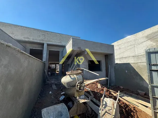 Casa com 180m² 3 quartos e 2 banheiros, à venda, no bairro Pineville em Pinhais