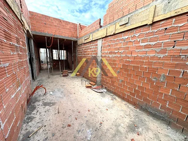 Casa com 180m² 3 quartos e 2 banheiros, à venda, no bairro Pineville em Pinhais