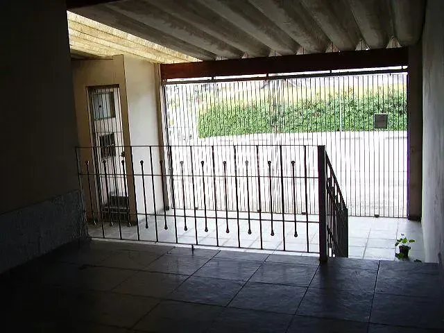 Casa com 150m² 3 quartos e 2 banheiros, à venda, no bairro Conjunto Residencial Álvaro Bovolenta em Mogi das Cruzes