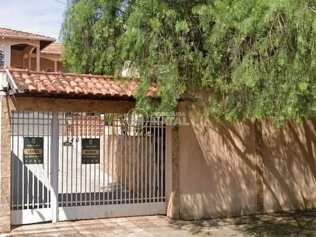 Casa com 360m² 4 quartos e 5 banheiros, à venda, no bairro Andrade em Londrina