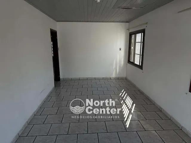 Casa 3 quartos e 1 banheiro, à venda, no bairro Pinheiros em Balneário Barra do Sul