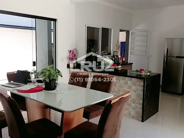 Casa com 300m² 3 quartos e 3 banheiros, para alugar, no bairro Loteamento Residencial Morada do Visconde em Tremembé