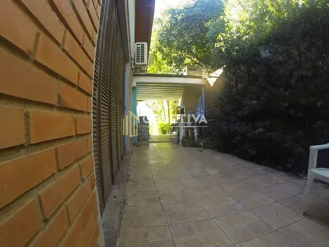 Casa com 436m² 3 quartos e 2 banheiros, à venda, no bairro Canudos em Novo Hamburgo