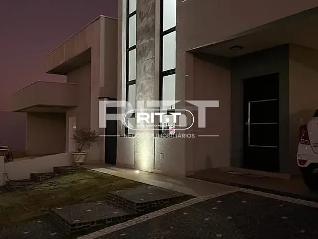 Casa com 300m² 3 quartos e 2 banheiros, à venda, no bairro Parque Brasil 500 em Paulínia