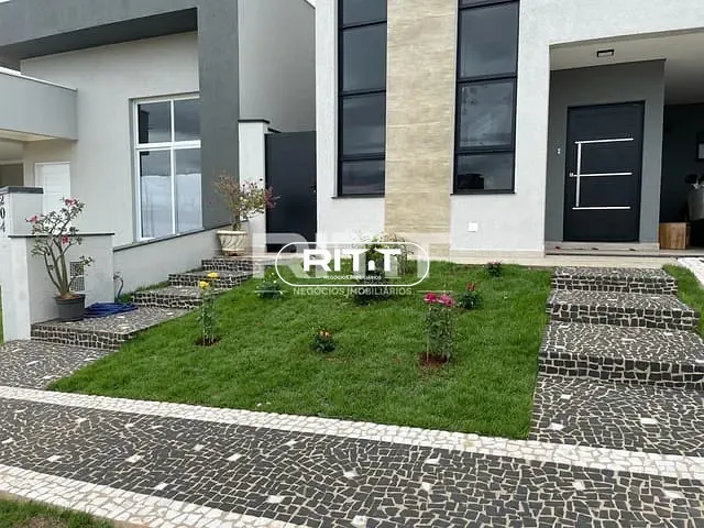 Casa com 300m² 3 quartos e 2 banheiros, à venda, no bairro Parque Brasil 500 em Paulínia