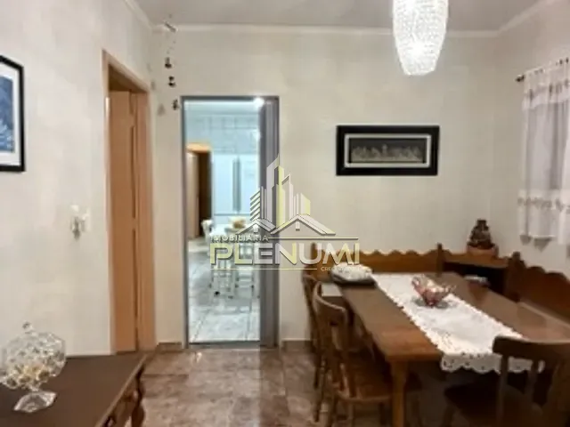 Casa com 171m² 3 quartos e 3 banheiros, à venda, no bairro Vila Martins em Rio Claro