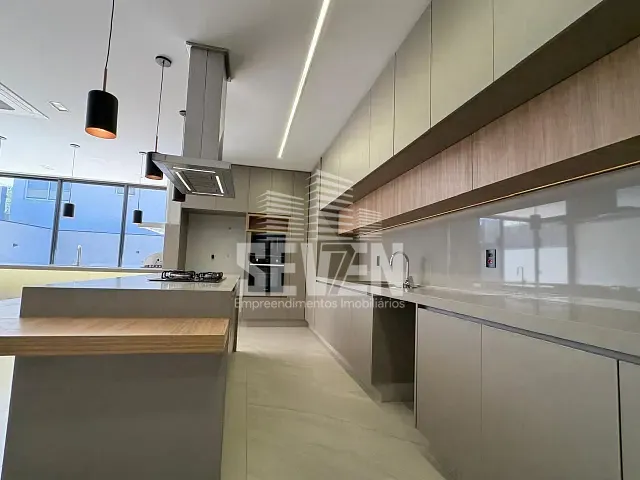 Casa com 360m² 4 quartos e 5 banheiros, à venda, no bairro Residencial Villaggio III em Bauru