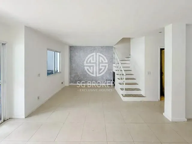 Casa 4 quartos e 4 banheiros, à venda, no bairro Recreio dos Bandeirantes em Rio de Janeiro