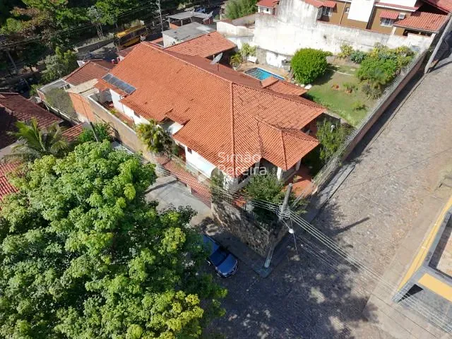 Casa com 616m² 5 quartos e 2 banheiros, à venda, no bairro Centro em Paraíba do Sul