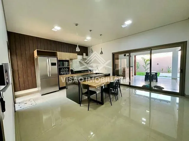 Casa com 360m² 2 quartos e 1 banheiro, à venda, no bairro JARDIM em Sinop