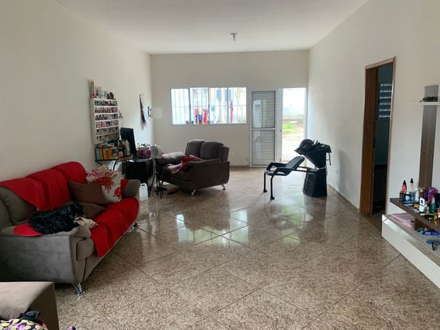 Casa com 400m² 3 quartos e 2 banheiros, à venda, no bairro Godoy em Extrema