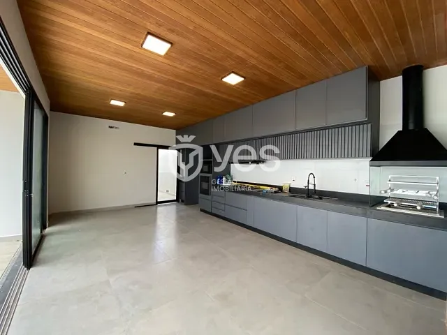 Casa com 360m² 3 quartos e 3 banheiros, à venda, no bairro Loteamento Residencial Condomínio Villágio II em Araxá