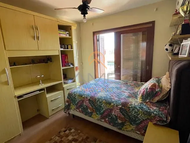 Casa 3 quartos e 3 banheiros, à venda, no bairro Areal em Pelotas
