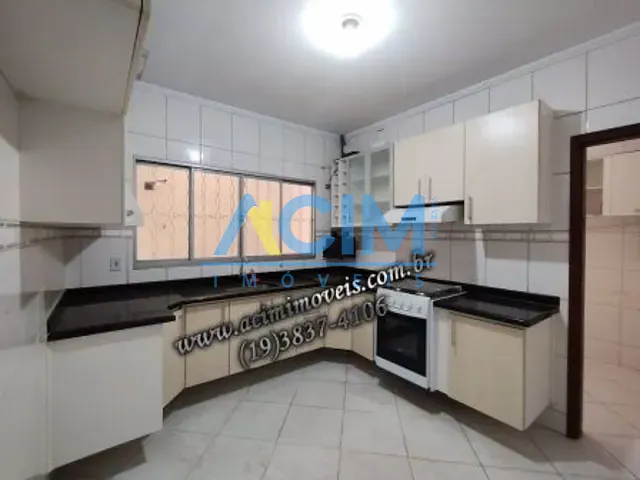 Casa com 250m² 3 quartos e 3 banheiros, à venda, no bairro São Sebastião em Jaguariúna