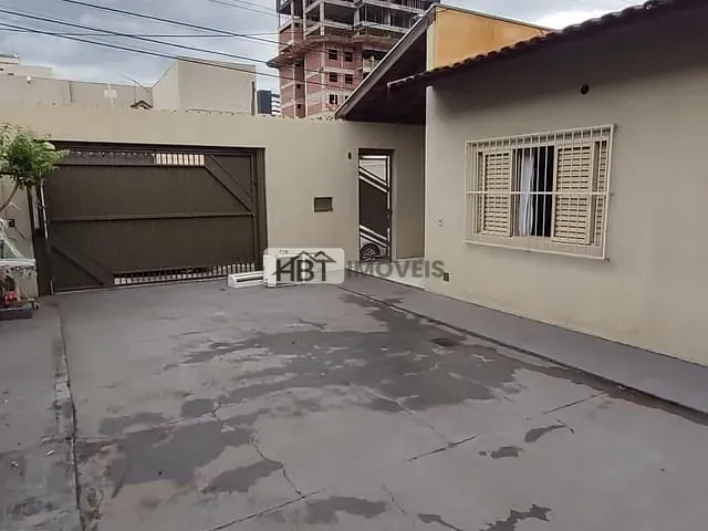 Casa com 299m² 2 quartos e 2 banheiros, à venda, no bairro Vila Santa Clara em Bauru