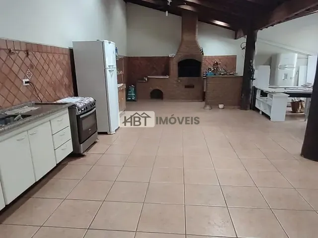 Casa com 299m² 2 quartos e 2 banheiros, à venda, no bairro Vila Santa Clara em Bauru