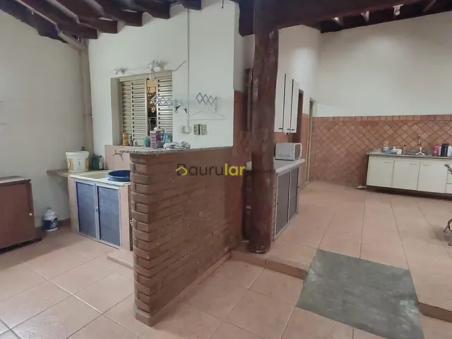 Casa com 299m² 2 quartos e 2 banheiros, à venda, no bairro Vila Santa Clara em Bauru