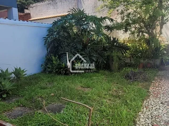 Casa com 320m² 3 quartos e 2 banheiros, à venda, no bairro Pitangueiras em Guarujá