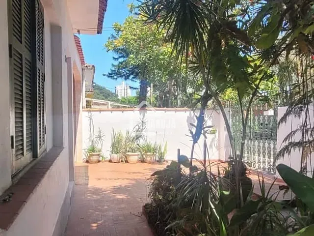 Casa com 320m² 3 quartos e 2 banheiros, à venda, no bairro Pitangueiras em Guarujá