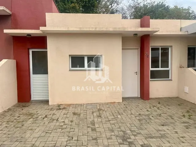 Casa 3 quartos e 2 banheiros, à venda, no bairro Vila Pedroso em Votorantim