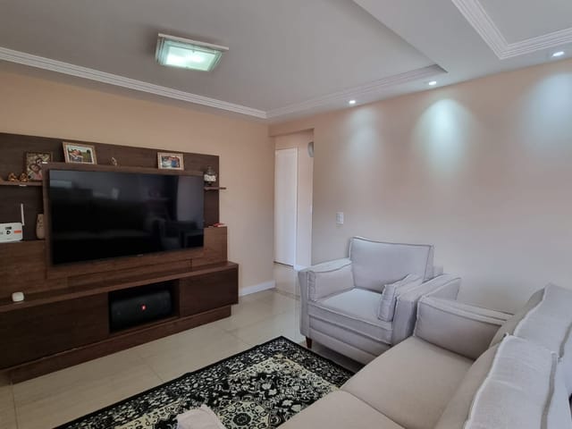 Casa com 311m² 3 quartos e 2 banheiros, à venda, no bairro Neves em Ponta Grossa