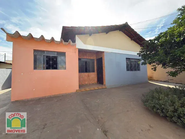 Casa com 400m², para alugar, no bairro Vila Santa Isabel em Anápolis