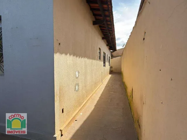 Casa com 400m², para alugar, no bairro Vila Santa Isabel em Anápolis