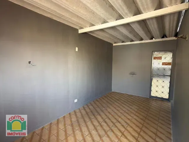 Casa com 400m², para alugar, no bairro Vila Santa Isabel em Anápolis