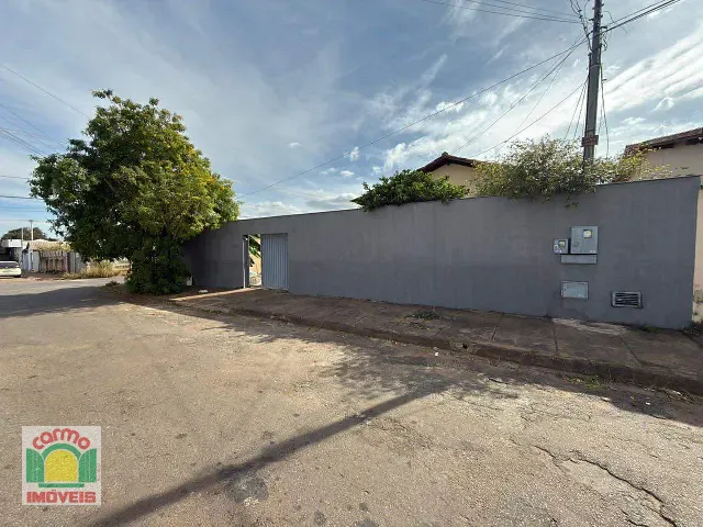 Casa com 400m², para alugar, no bairro Vila Santa Isabel em Anápolis