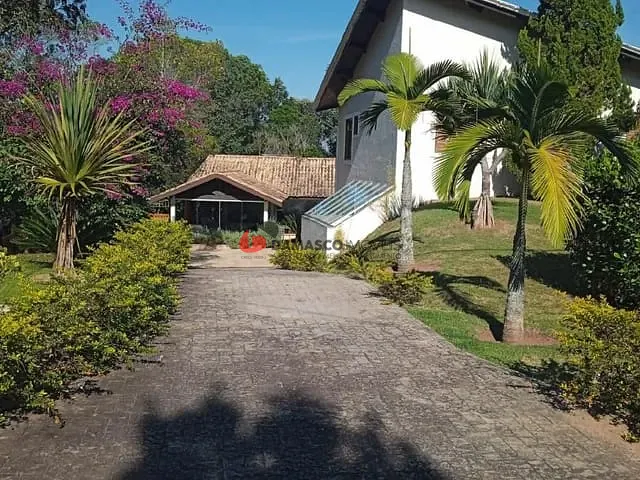 Casa com 450m², à venda, no bairro Avenida Estrutural Leste em Ibiúna