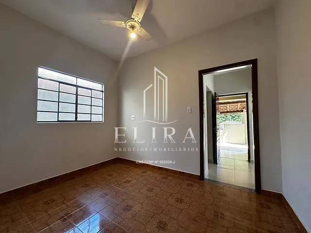 Casa com 420m² 3 quartos e 2 banheiros, à venda, no bairro Vila Dainese em Americana