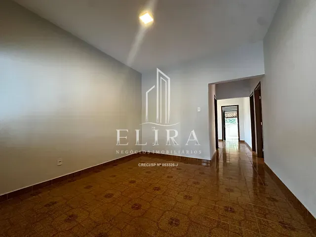 Casa com 420m² 3 quartos e 2 banheiros, à venda, no bairro Vila Dainese em Americana