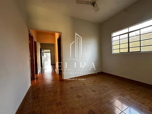 Casa com 420m² 3 quartos e 2 banheiros, à venda, no bairro Vila Dainese em Americana