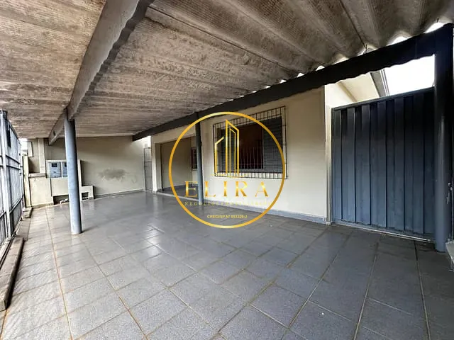 Casa com 420m² 3 quartos e 2 banheiros, à venda, no bairro Vila Dainese em Americana