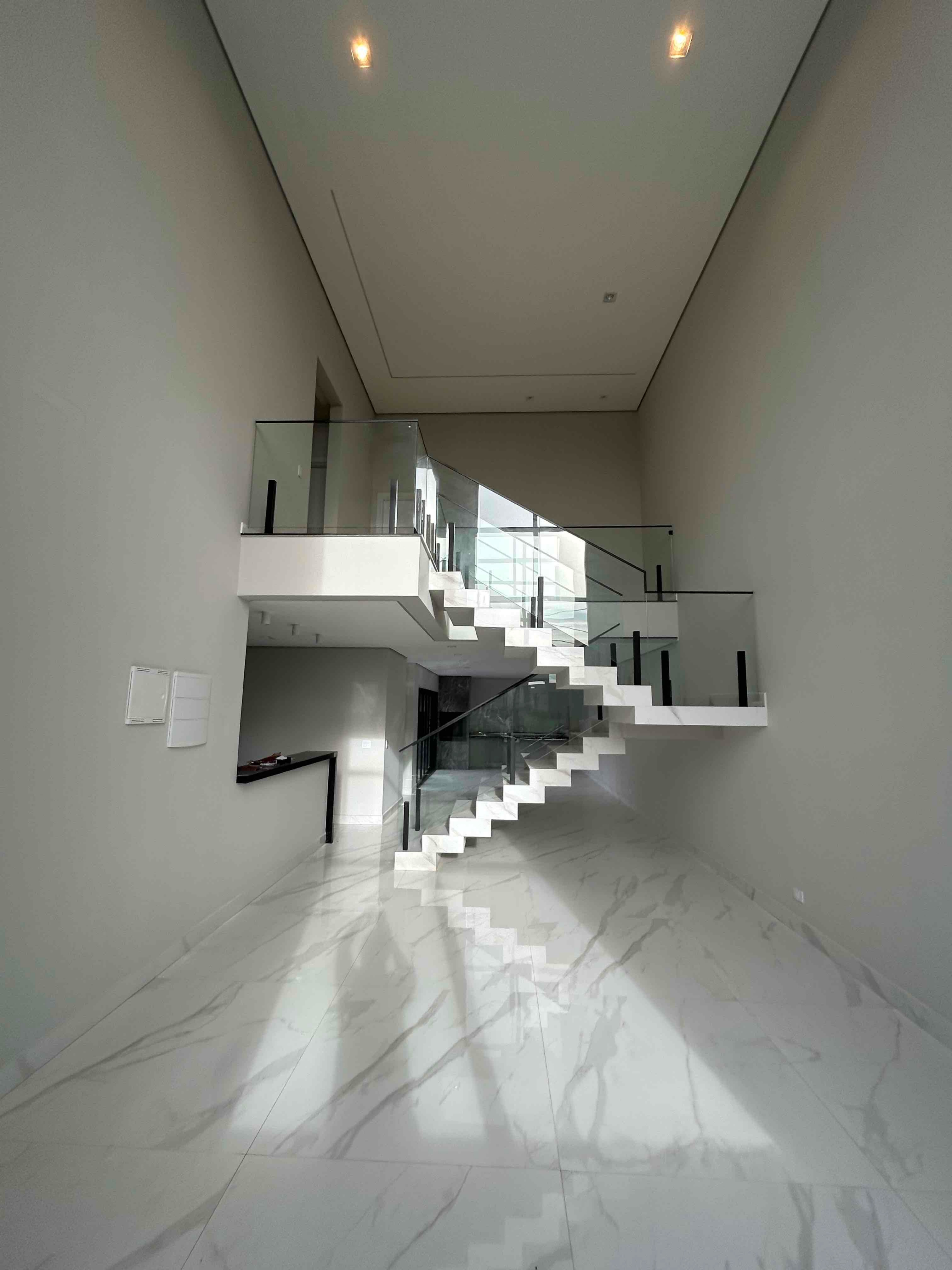 Casa à venda com 3 quartos, 215m² - Foto 3