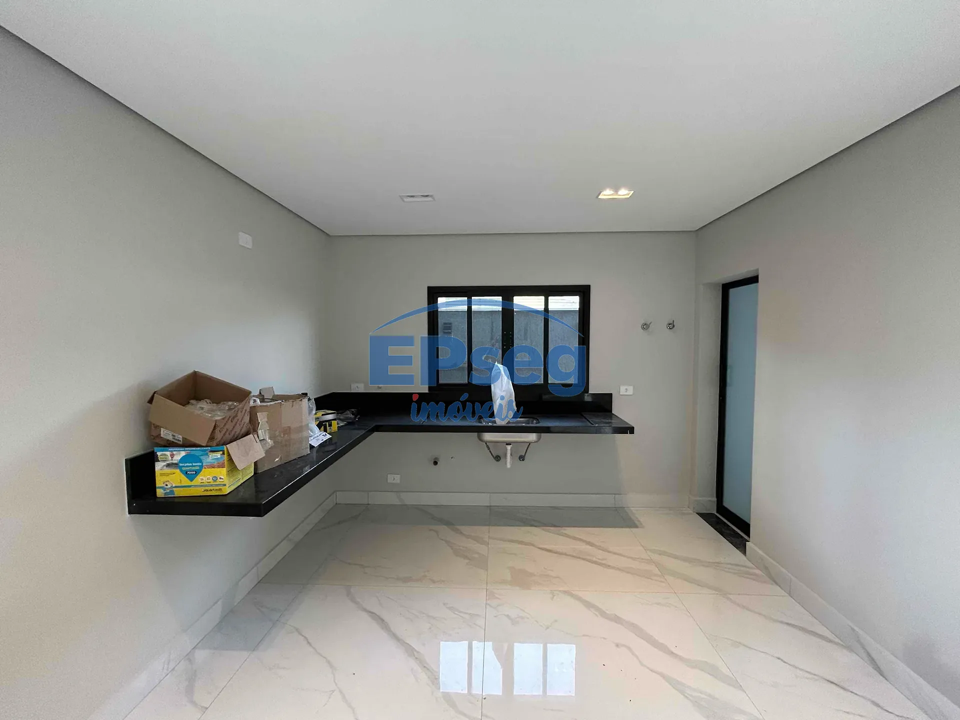 Casa, 3 quartos, 215 m² - Foto 4