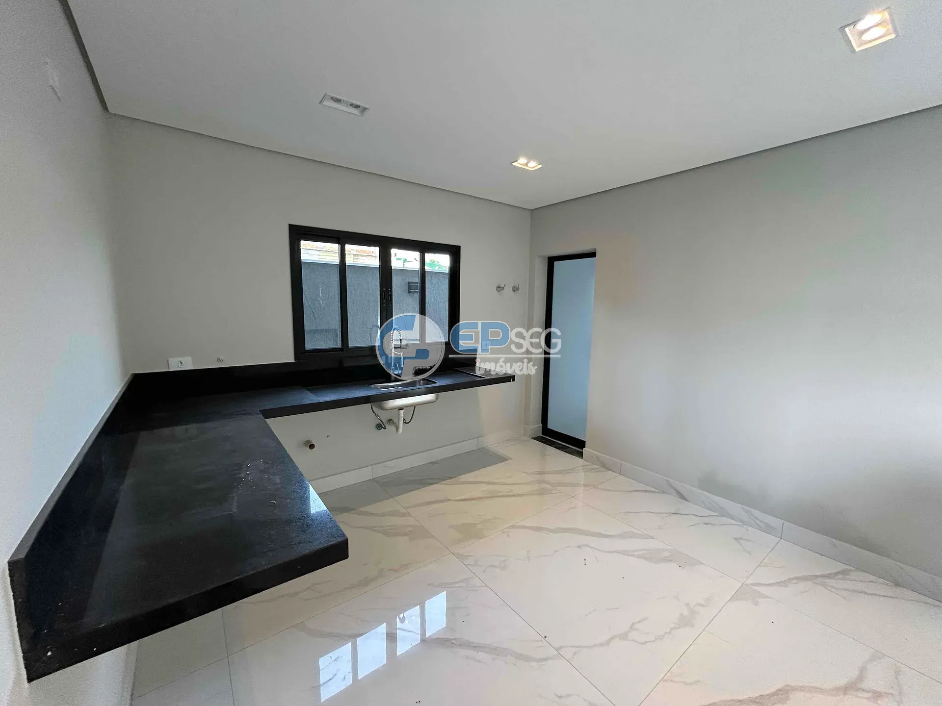 Casa, 3 quartos, 215 m² - Foto 8