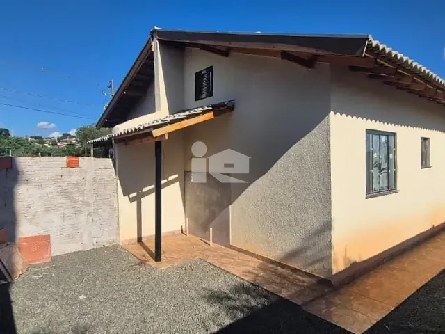 Casa com 126m² 2 quartos e 1 banheiro, à venda, no bairro Agostinho Pizzaia em Rolândia