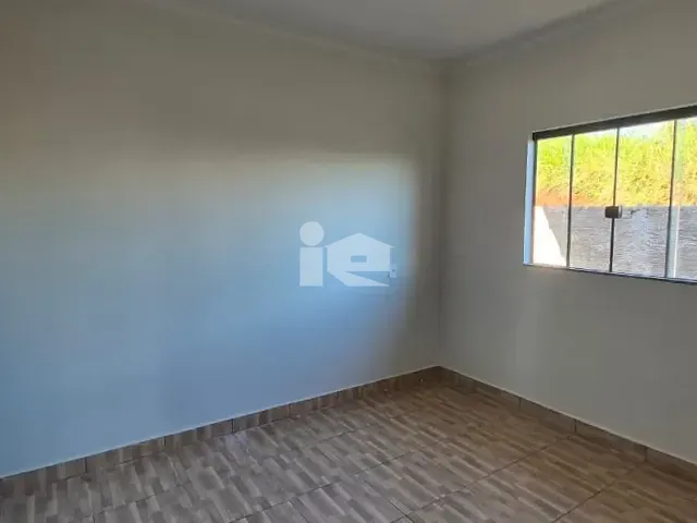 Casa com 126m² 2 quartos e 1 banheiro, à venda, no bairro Agostinho Pizzaia em Rolândia