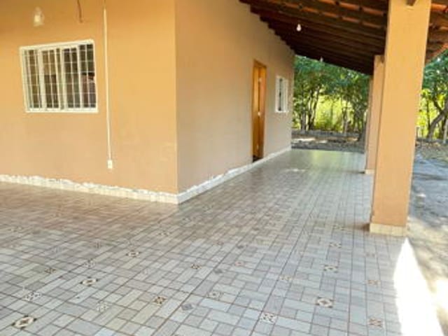 Casa com 3500m² 2 quartos e 3 banheiros, à venda, no bairro Ribeirão do Lipa em Cuiabá