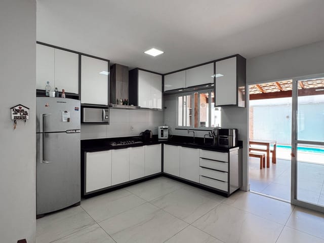 Casa com 180m² 3 quartos e 3 banheiros, à venda, no bairro Morada de Laranjeiras em Serra