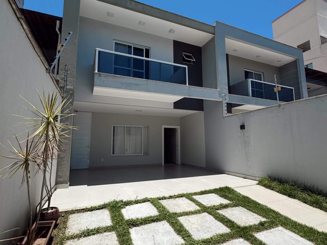 Casa com 180m² 3 quartos e 3 banheiros, à venda, no bairro Morada de Laranjeiras em Serra