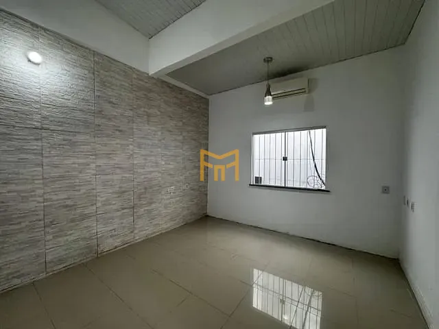Casa 3 quartos e 1 banheiro, à venda, no bairro Guamá em Belém